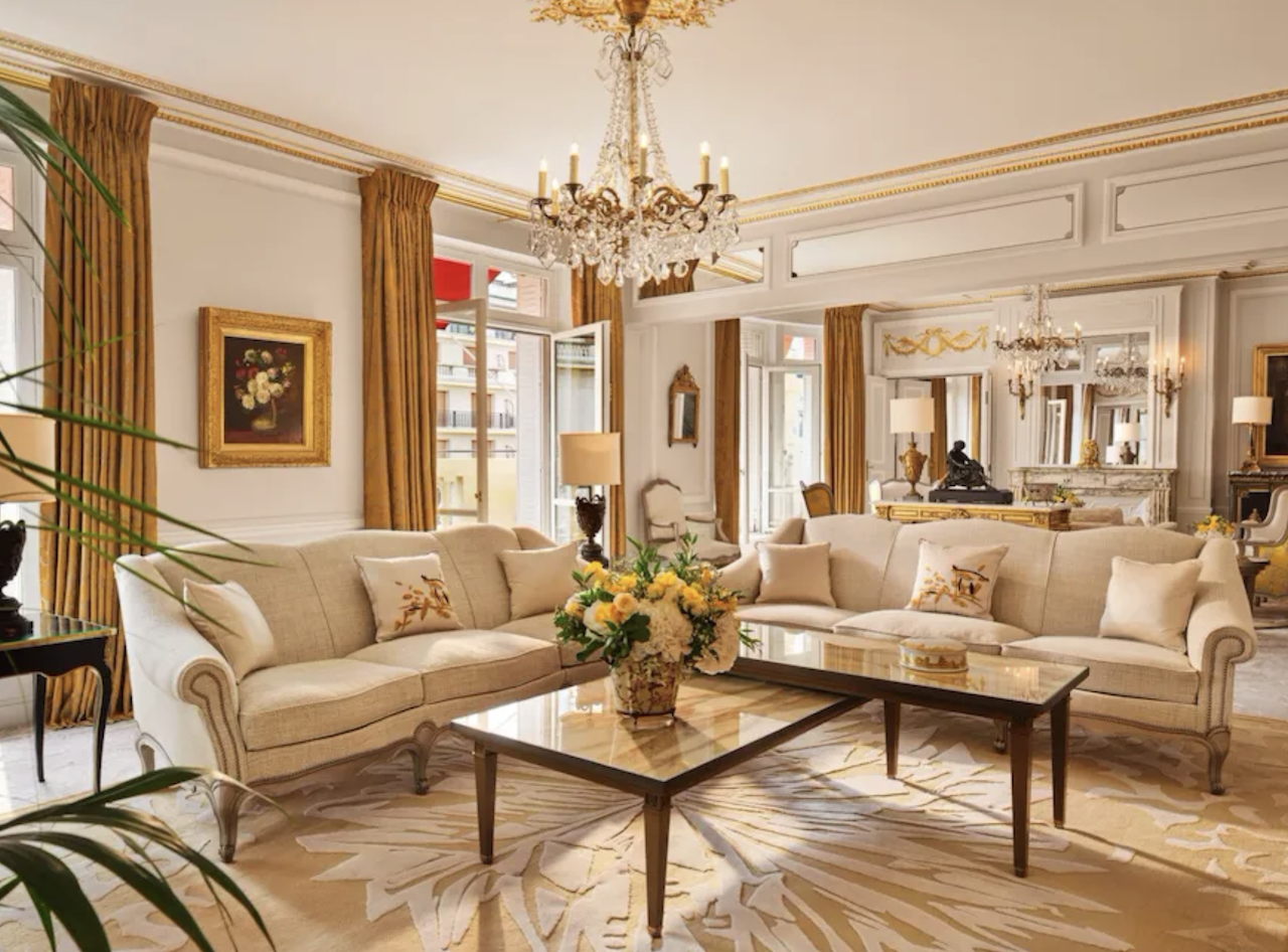 Hôtel Plaza Athénée suite